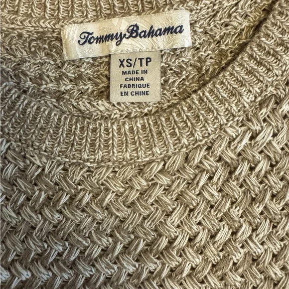 Tommy Bahama Top - Picture 4 of 8